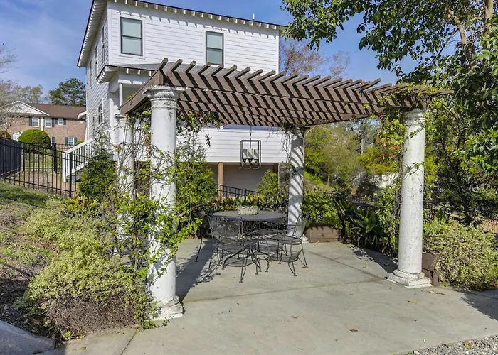 Downtown Cottage - Zen Garden